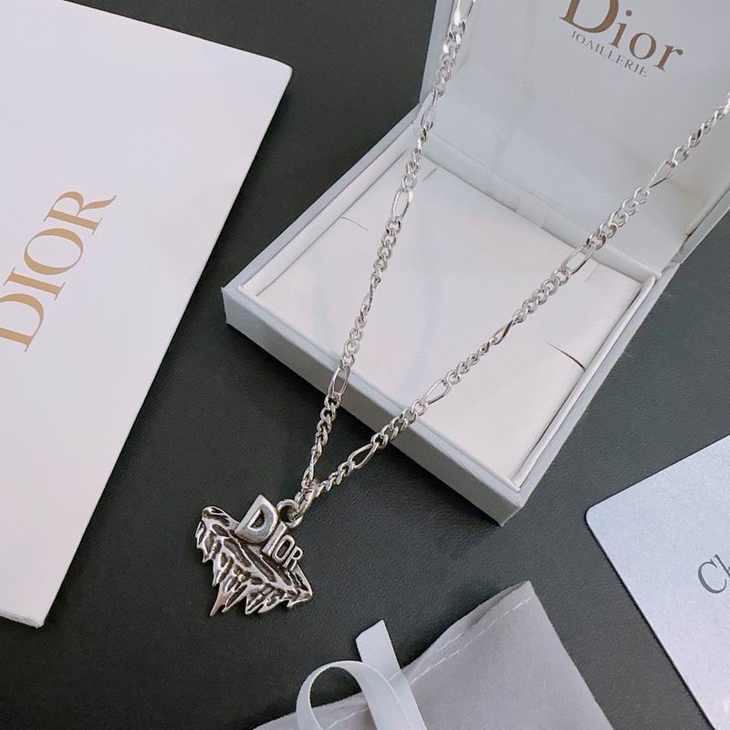 Dior Necklace 05lyr508